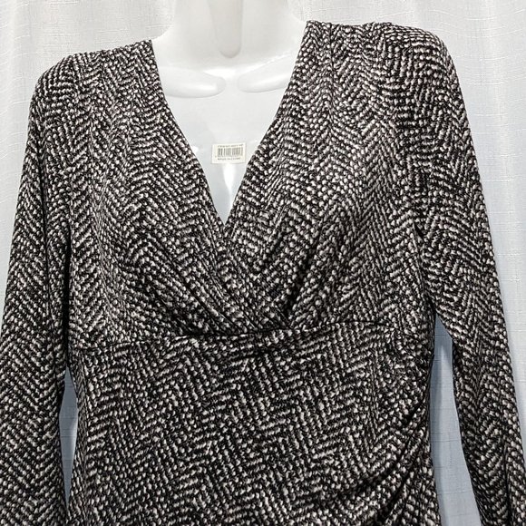 Lauren Ralph Lauren Ruched Dress 10 Black White Gray Wrap V Neckline 3/4 Sleeves - Picture 7 of 14
